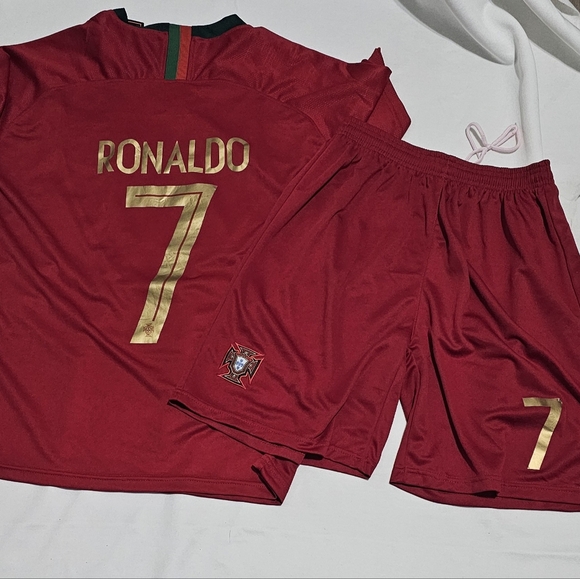 Portugal National Team Ronaldo Shirt and Short Set - Picture 6 of 7